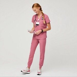 LIMITED EDITION SET Quartz Pink Figs Top & Joggers